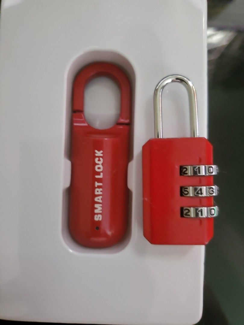 Fingerprint padlock, Furniture & Home Living, Security & Locks, Locks