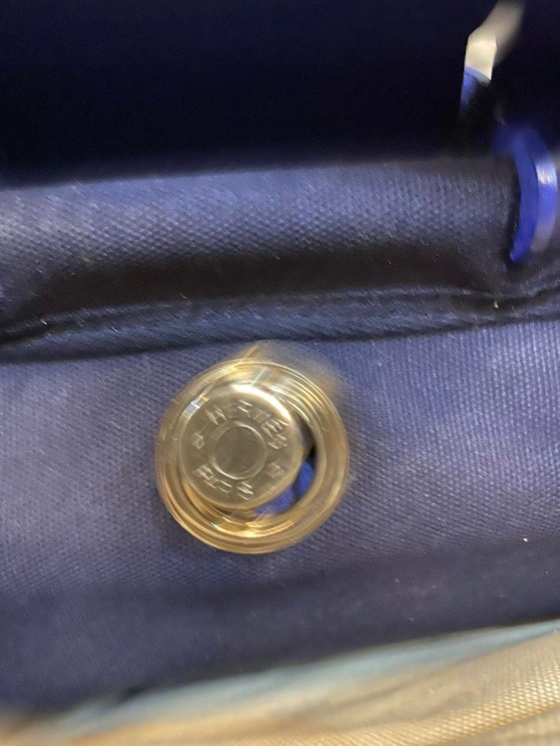 H e r m e S bagPack (Category: Luxury Bags & Wallets) located in General Santos City (Dadiangas). Submitted by braverabbit.67 (Listing ID 1228208066, Image 3). Description: KaganDa pa tlga etu mGa MaDem ko🤩 bihira sa baGPack ng ErmeS kYa UNA PAY KANYA muna ako d2 🙏🏻 🇯🇵"Japan Live Selling Medium size 📌No flawS! 📌Real Leather 📌UkaY Source Selected💯✅ ✈️WE SHIP WORLDWIDE🇺🇸🇨🇦🇬🇧🇸🇬🇪🇭🇶🇦🇦🇺.