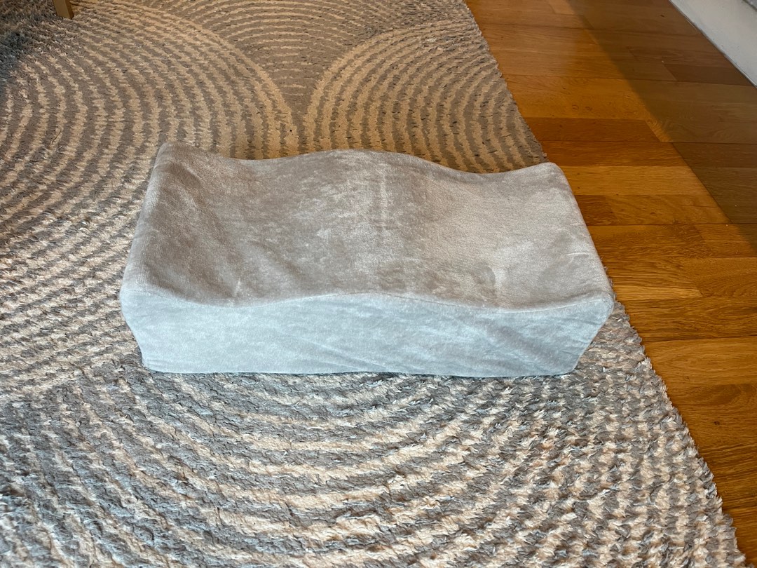 Hard Pillow, Furniture & Home Living, Bedding & Towels on Carousell