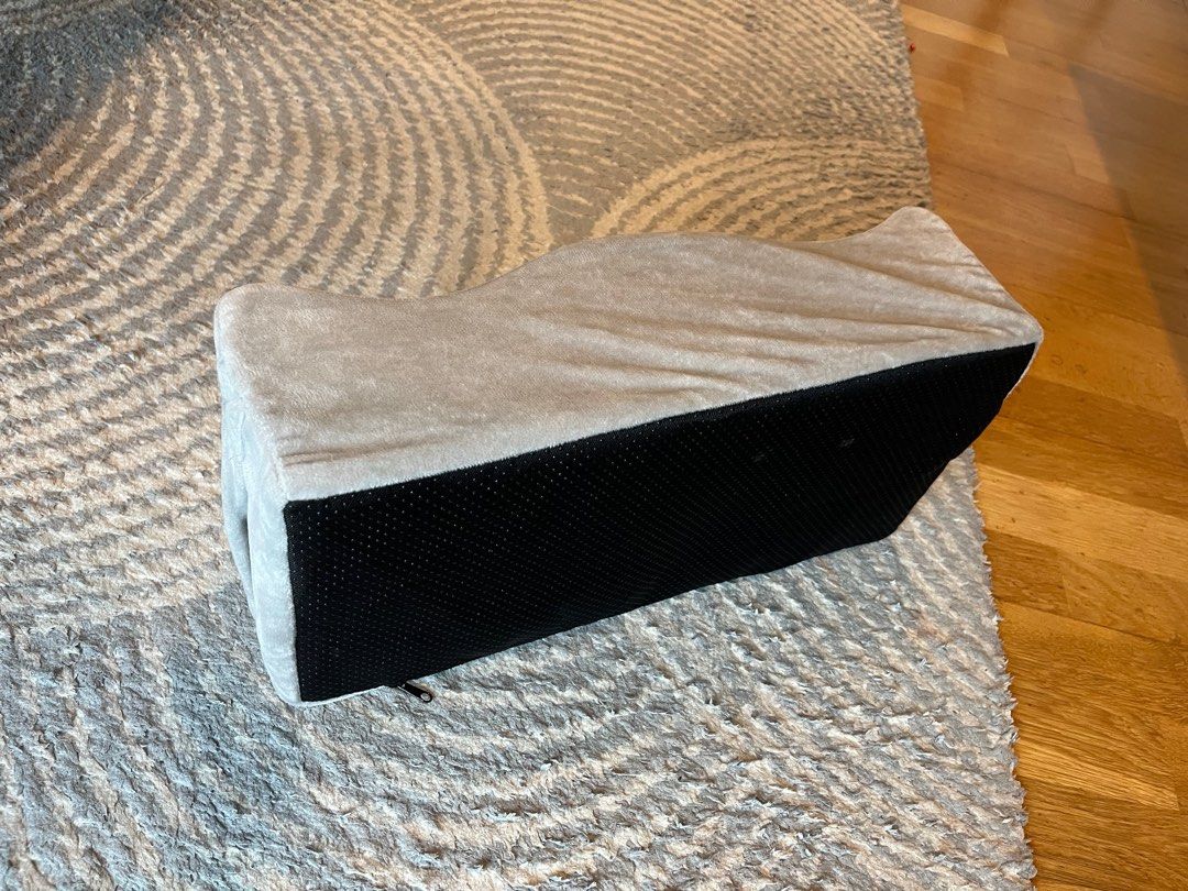 Hard Pillow, Furniture & Home Living, Bedding & Towels on Carousell