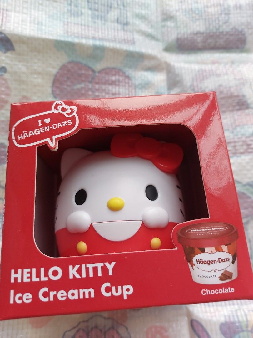 Hello Kitty ice cream cup, 嘢食 & 嘢飲, 冰凍食物 Carousell