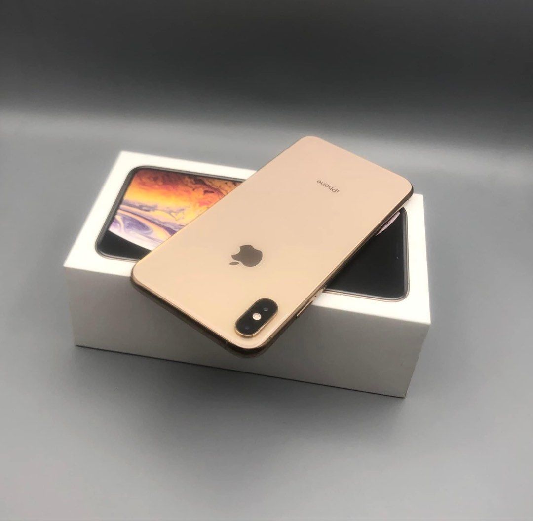 iPhone XS 512gb (Category: iPhone X Series) located in Manila. Submitted by TekiCashGadgetsph (Listing ID 1228064312, Image 2). Description: (FU) Openline any sim work Complete accessories - Orig IPhone not fake 2ndhand (slightly used) Good as new not abused! Presentable • no issue hidden issues • no apple id / iCloud id • Good batthealth • Good cam front/back • Good Performance • Good face id • Good use / plug & play ! • No lags ready to use Loo