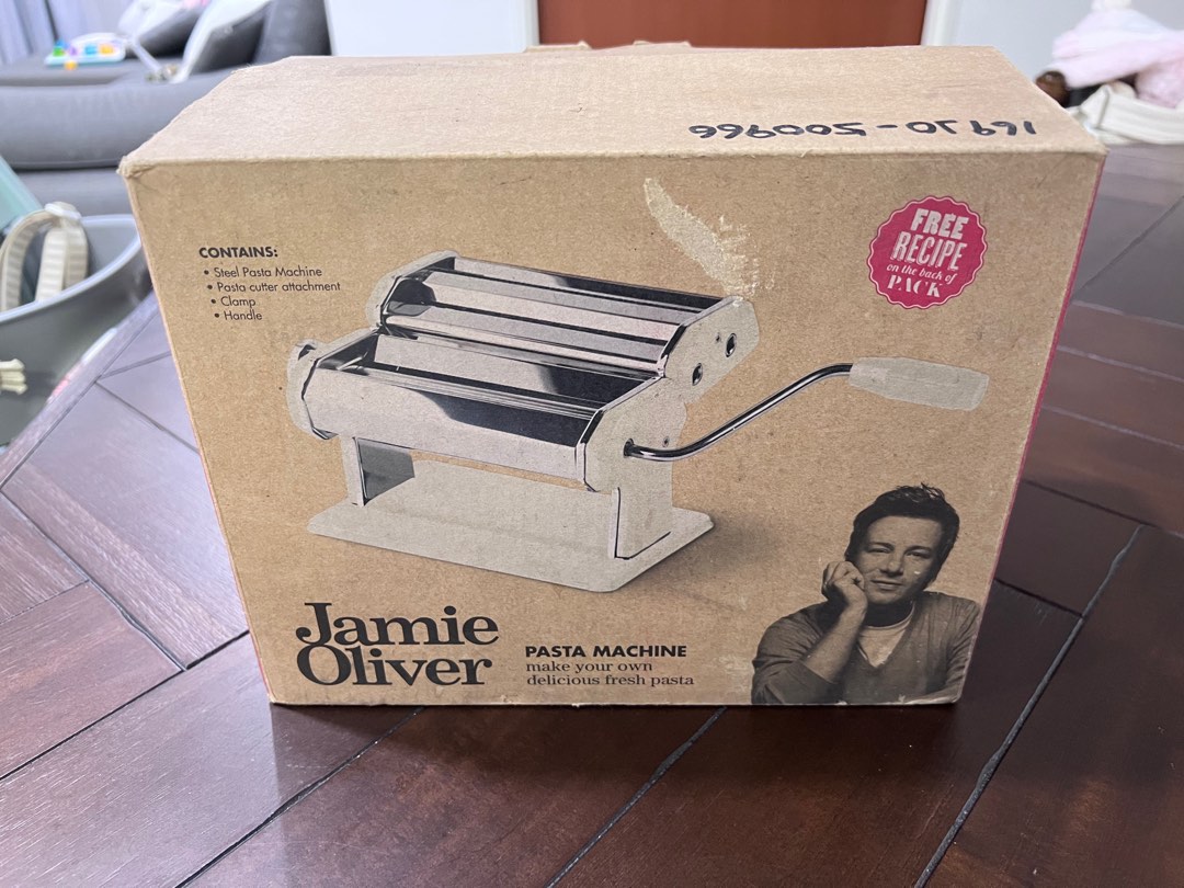 Jamie Oliver Pasta Machine BNIB, Furniture & Home Living, Kitchenware & Tableware, Cookware