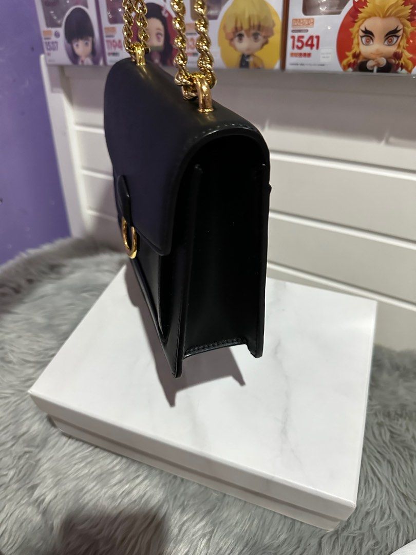 JW Pei Classic Black Shoulder Bag, Women's Fashion, Bags & Wallets, Shoulder Bags on Carousell
