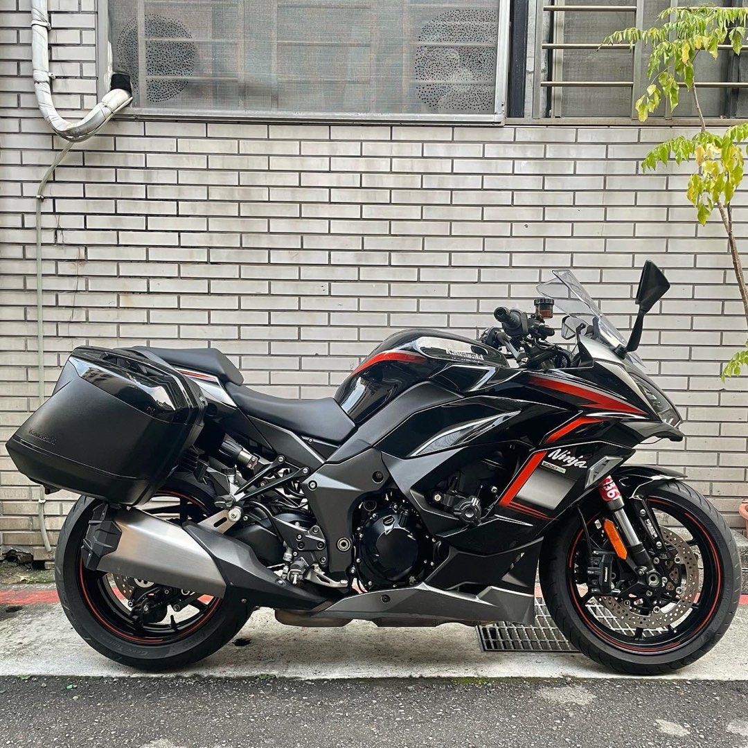 Kawasaki Z1000SX Ninja1000 雙箱忍千KTRC 台崎總代理公司車, 機車, 重機在旋轉拍賣