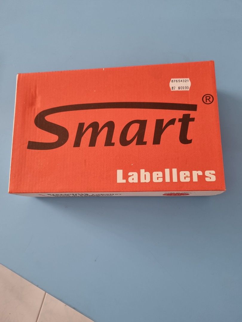 Label Machine (Category: Craft Supplies & Tools) located in Singapore. Submitted by anton1402 (Listing ID 1228126361, Image 1). Description: hand held labeller for price tag..