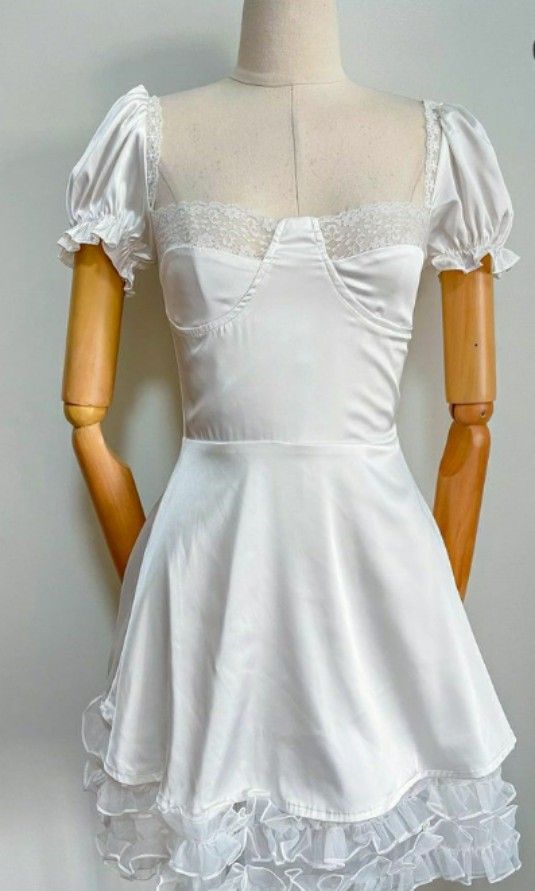 LOOKING FOR!! WHITE OPEN BACK DRESS (Category: Dresses) located in Taguig. Submitted by declutter_anon (Listing ID 1228123783, Image 1). Description: LOOKING FOR DRESS EXACTLY LIKE THE ONE IN THE PICTURE XS-S.