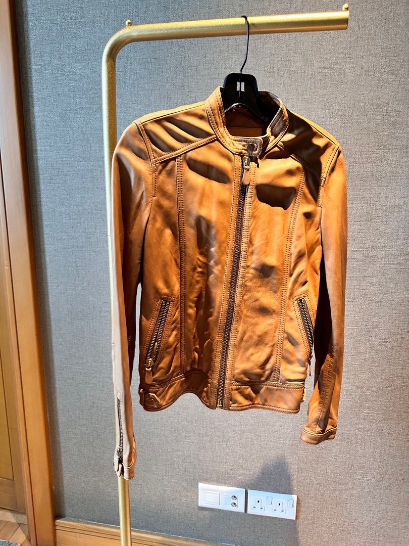 Massimo Dutti Camel Tan lambskin leather Jacket in size XS. Worn