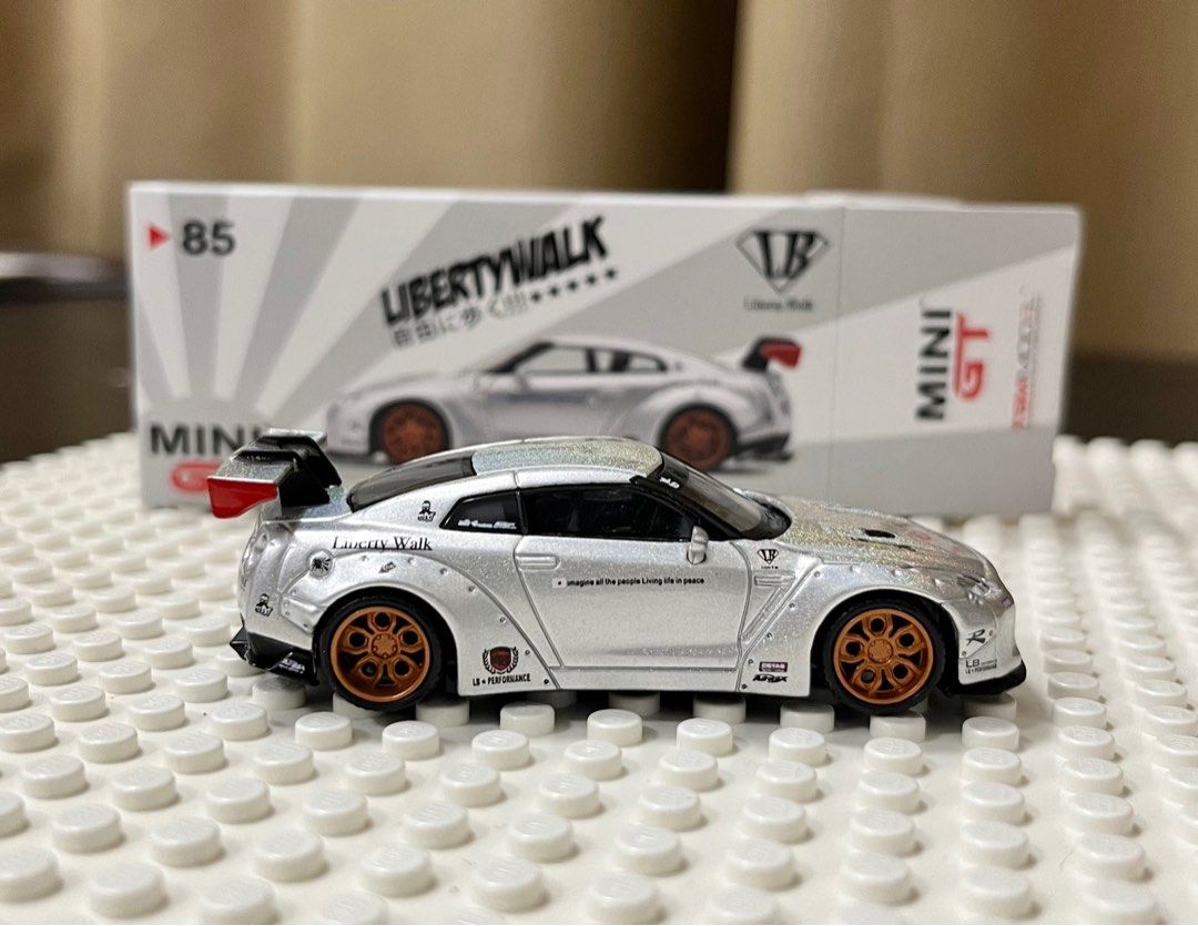 Mini GT LB☆WORKS Nissan GT-R (R35) Type 1, Rear Wing ver 1 , Magic Pearl,  Hobbies & Toys, Toys & Games on Carousell
