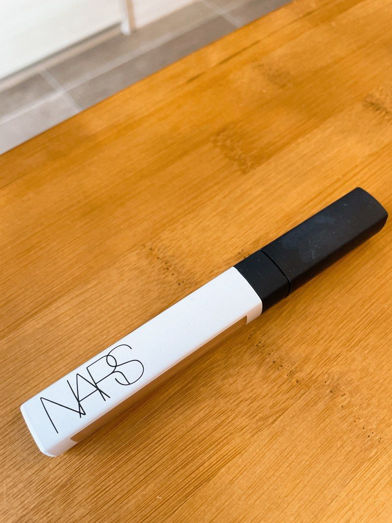 nars radiant creamy color corrector, 美容＆化妝品, 健康及美容 皮膚護理, 化妝品 Carousell