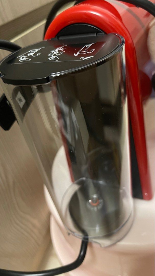 NESPRESSO膠囊咖啡機Essenza Mini D30 寶石紅, 家庭電器, 廚房電器 