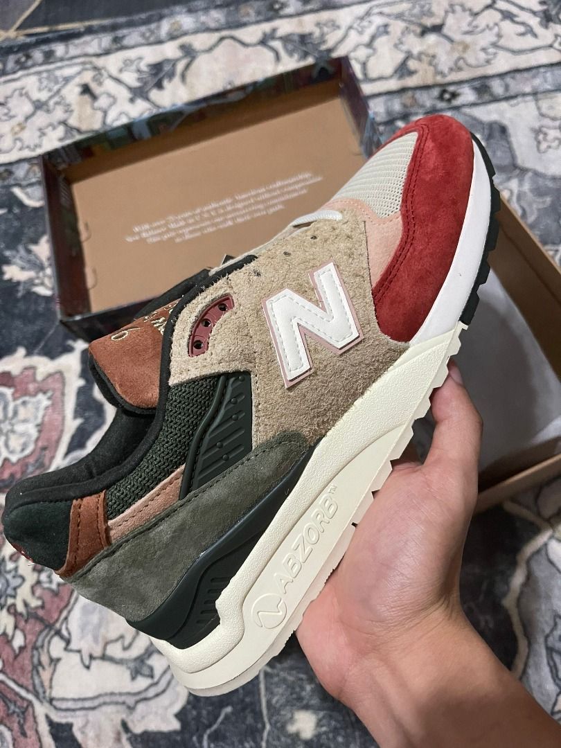 は自分にプチご褒美をは自分にプチご褒美をKITH × New Balance 998