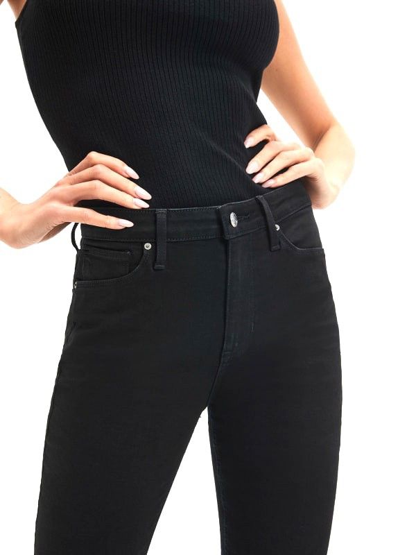 New Guess Women s MEDIUM RISE SKINNY Sarah Fit Sexy Jeans US Size 27 original price USD108 Leggings Carousell