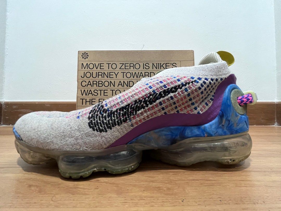 Purple and white vapormax online