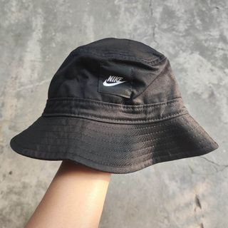 Nike bucket hat