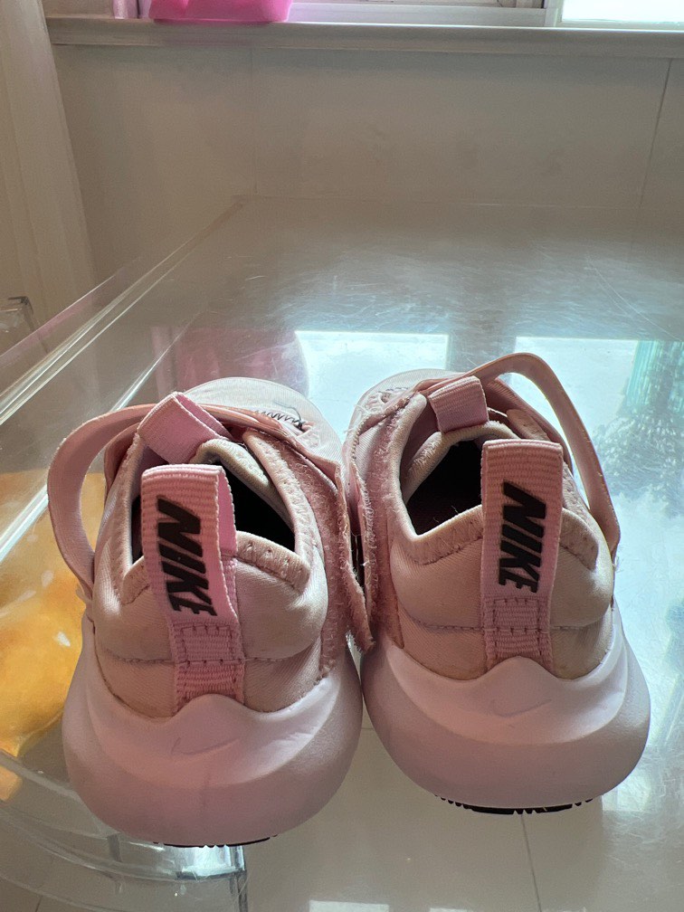 little girl pink nike shoes