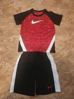 Nike Shirt and shorts for boys size 6-7