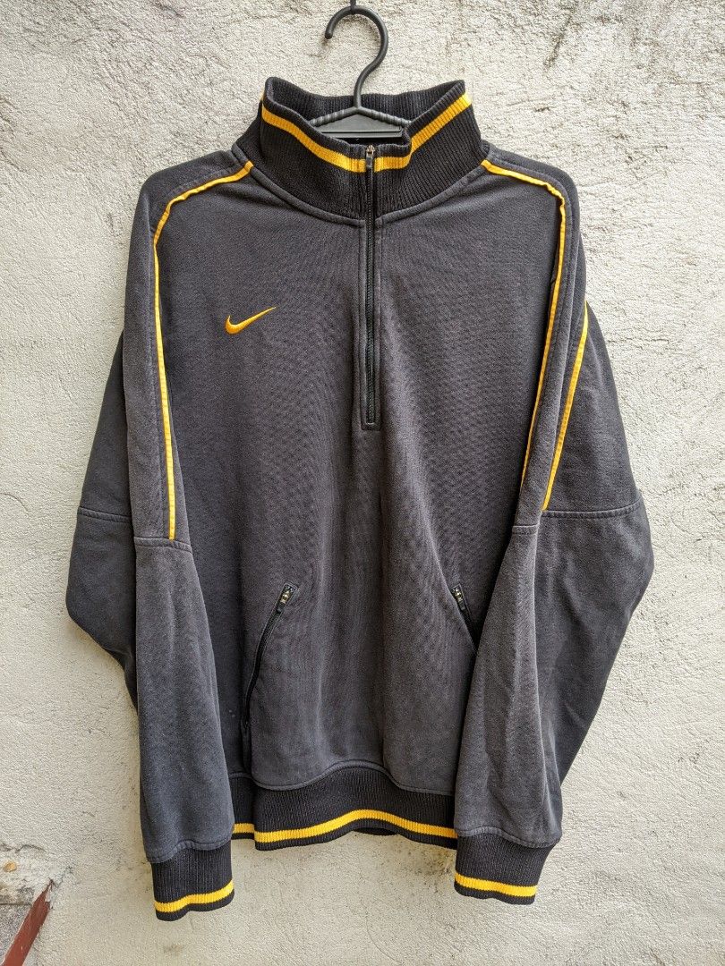 Nike gold sweater hotsell
