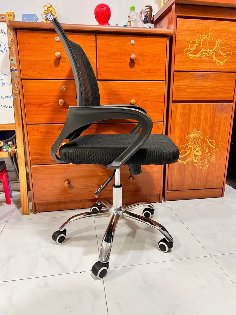 Office chair black, Furniture & Home Living, Furniture, Chairs on Carousell