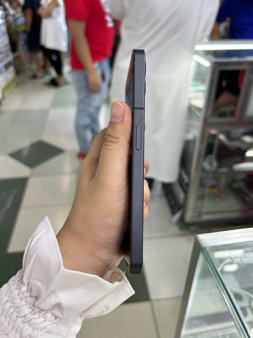 ONE NOTHING PHONE 8/128 OPENLINE GLOBAL (Category: Android Others) located in Pasig City. Submitted by fairgadgetshop (Listing ID 1228212742, Image 3). Description: OPEN FOR SALE, SWAPPING OR TRADE-IN & BUYING. (RFS: BUY & SELL) Selling Preloved: ONE NOTHING PHONE OPENLINE 8/128 GLOBAL ✔️100% Original secondhand ✔️8/10 Smoothness ✔️Openline ✔️Not Refurbished ✔️No hidden account ✔️No history of repair ✔️Test all you want before pay ✔️Unli reset In