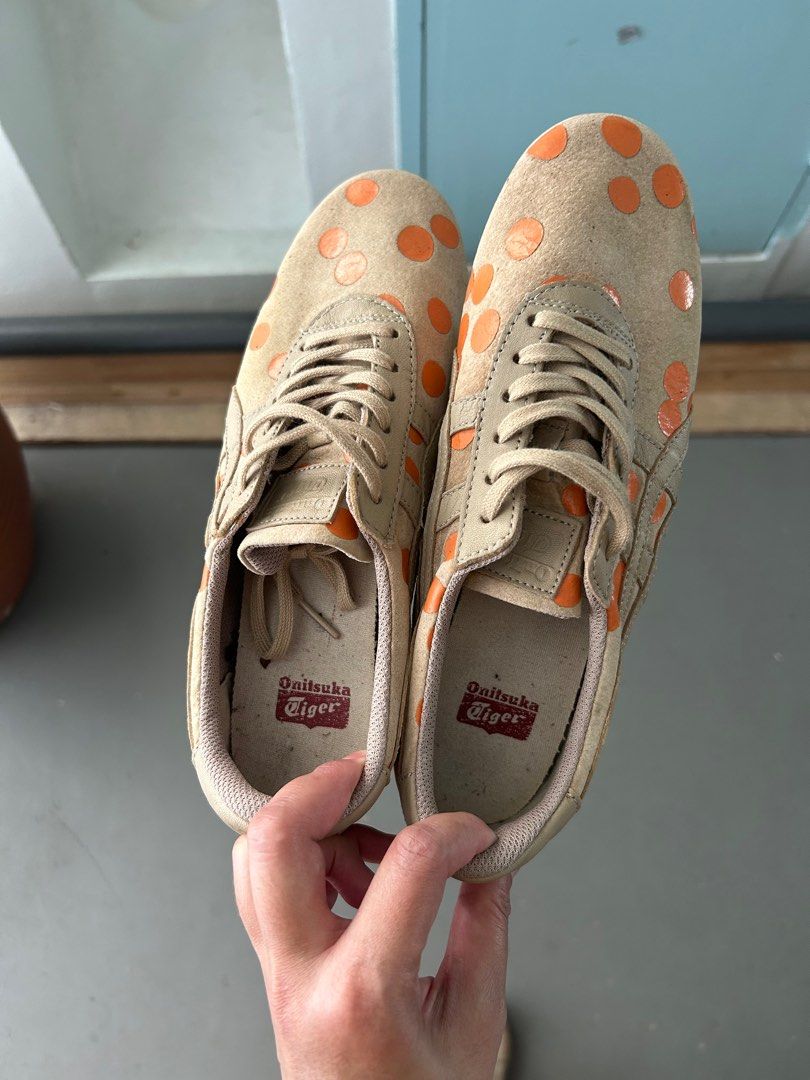 Onitsuka Tiger (Category: Sneakers) located in Singapore. Submitted by hadhinah.osman (Listing ID 1228194336, Image 1). Description: Bought in Japan from limited edition sneaker shop. Only used a few times. Not for fussy buyers, will clean out the inner before passing to buyer. Pls arrange own courier at own cost if un able to do self pickup. Size EUR 37. .