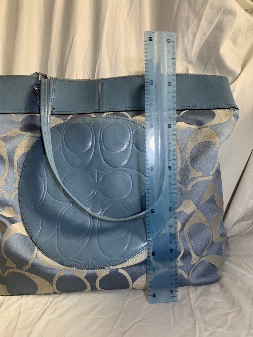 Coach laura tote best sale
