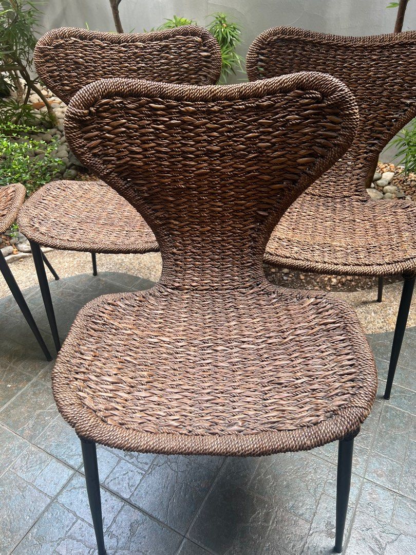 Outdoor lounge chairs set of 6 on Carousell