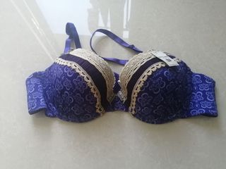 (Category: ) located in . Submitted by cattcatt (Listing ID 1228081719, Image 1). Description: .