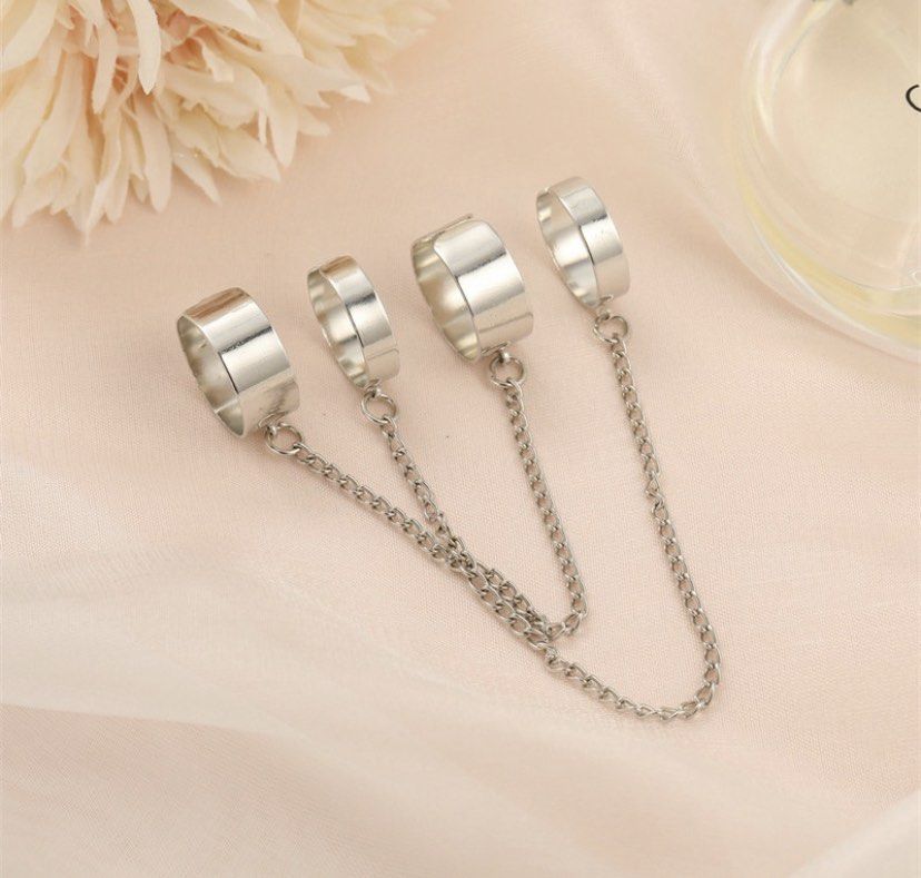 Chain rings for fingers store