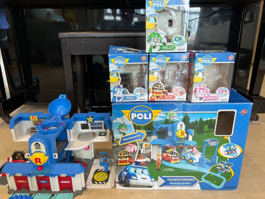 Robocar poli transforming headquarter shop