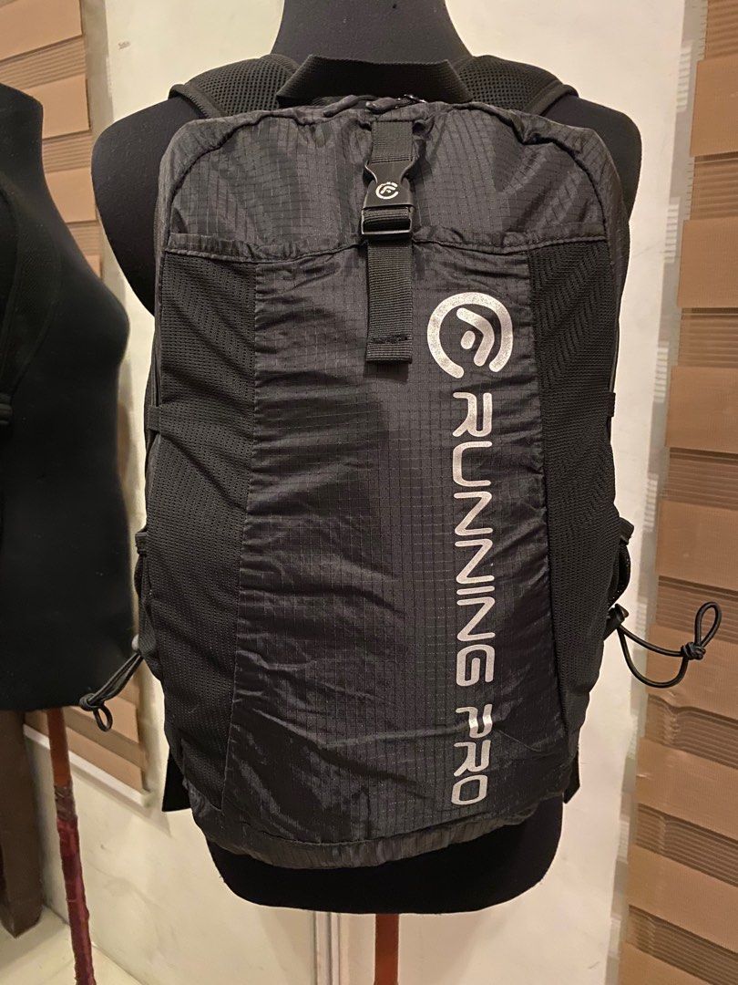 Running Pro Packable Backpack 20L (Category: Backpacks) located in Quezon City. Submitted by prelovedbagsbygiv (Listing ID 1228177760, Image 3). Description: .