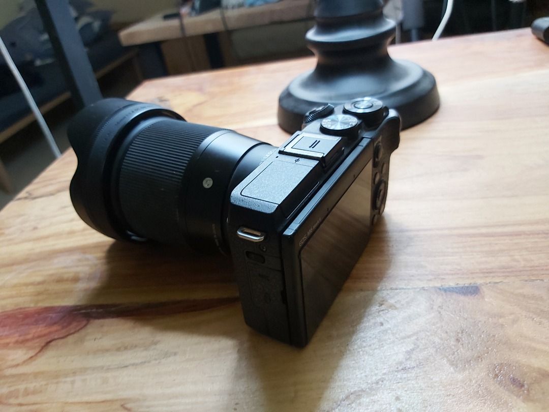 RUSH SALE Canon M6 Mark II + Sigma 16mm TOP condition!! (free kit lens