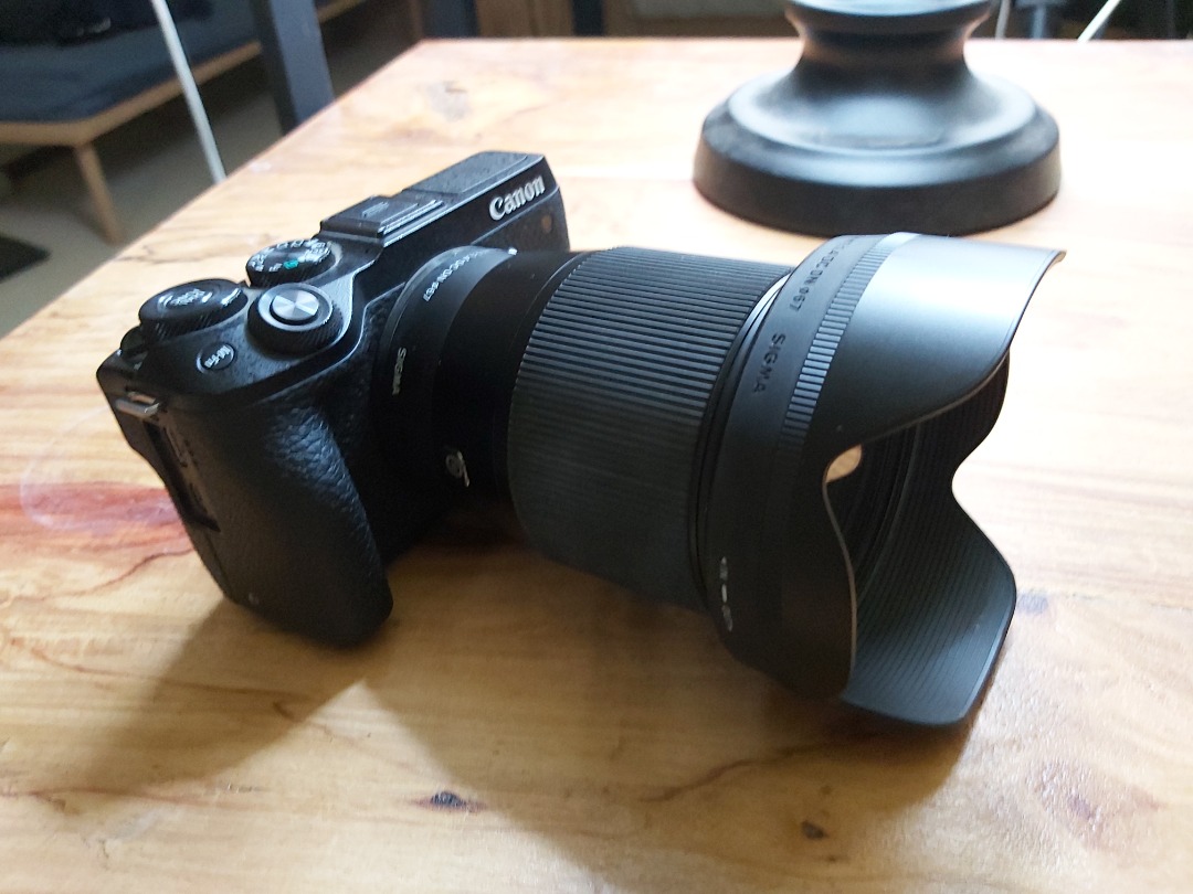 RUSH SALE Canon M6 Mark II + Sigma 16mm TOP condition!! (free kit lens