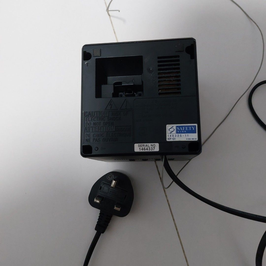 Sony clock and radio ICFC1, Furniture & Home Living, Home Decor