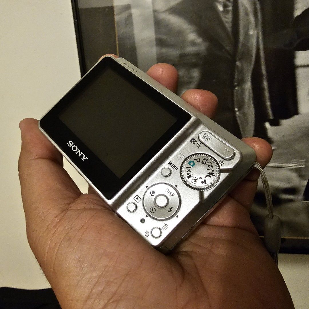 Sony Cybershot DSCS730 7.2 Megapixels, Photography, Cameras on Carousell