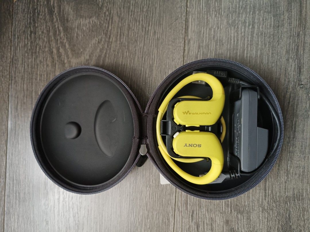 Sony walkman NWWS413, Audio, Earphones on Carousell