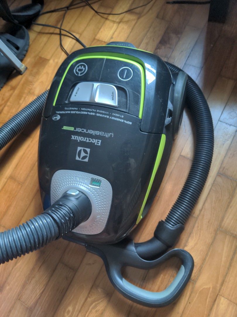 Super Silent Vacuum Cleaner Electrolux Ultrasilencer Green, TV & Home