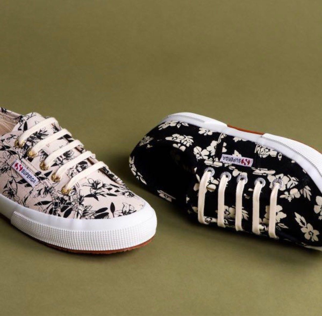 Superga hawaii top