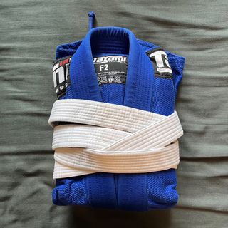 （分類：）位於 。 由 los_pitufos 提交（商品編號 1228087893，圖片 1）。簡介： 。