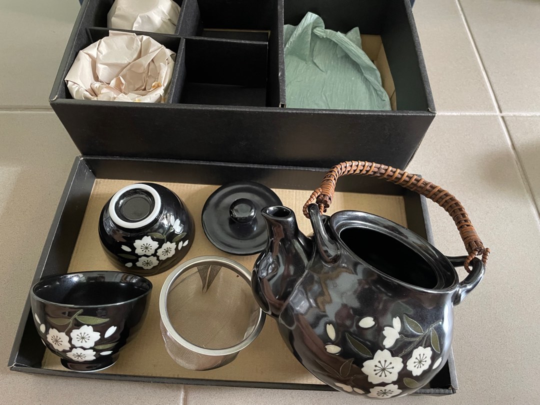 Teavana Tea set, Furniture & Home Living, Kitchenware & Tableware