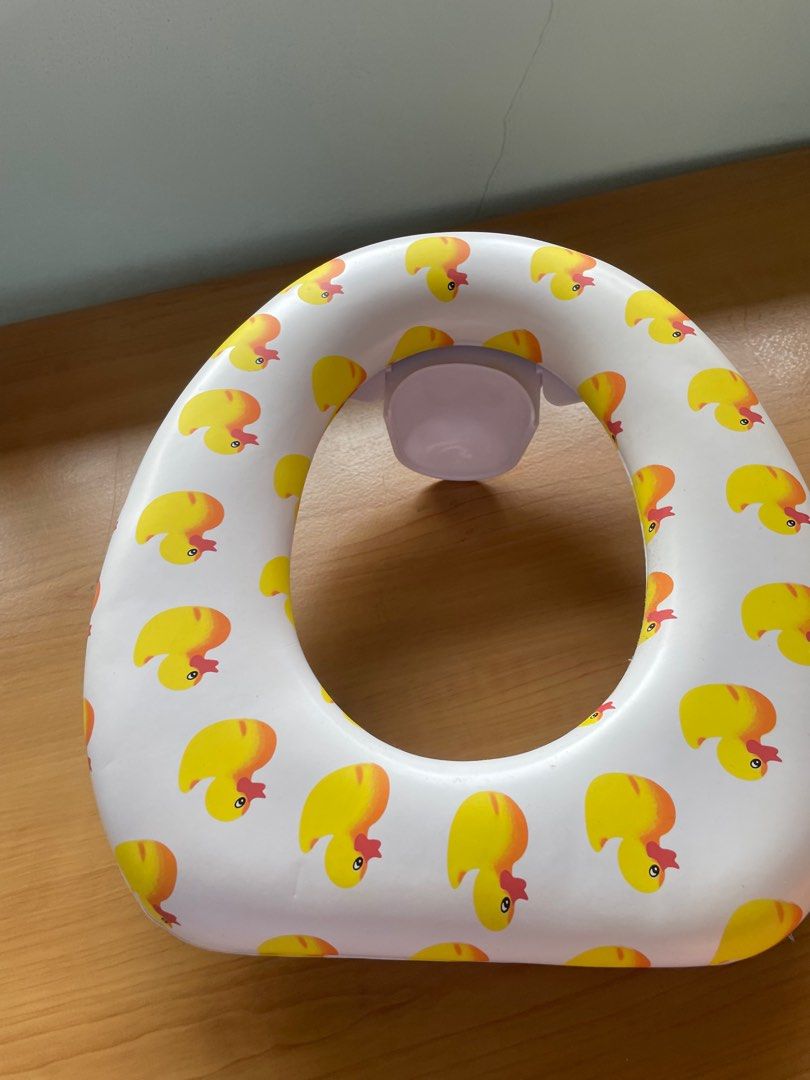 Toilet seat guard (unused) (Category: Toilet Training) located in Paranaque City. Submitted by moedancing (Listing ID 1228074713, Image 2). Description: Never used just stored Cushiony cute padding to help kids use the toilet🐤 Originally ₱500.