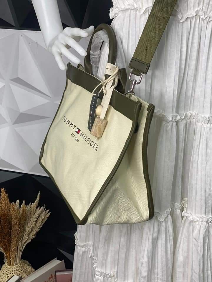 Tommy Hilfiger Tote Bag Original from Singapore on Carousell