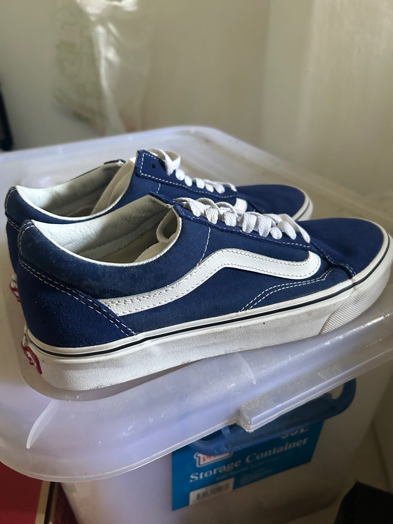 Mens blue vans hotsell shoes