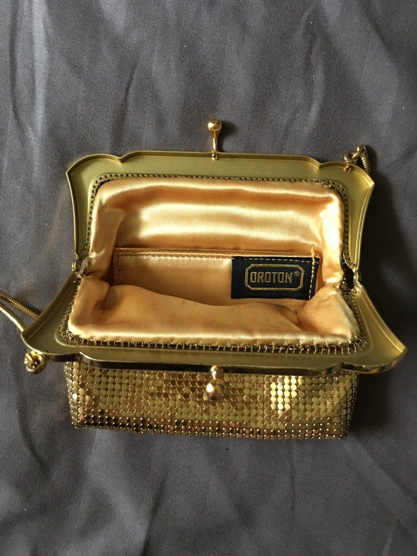 Oroton glomesh outlet purse