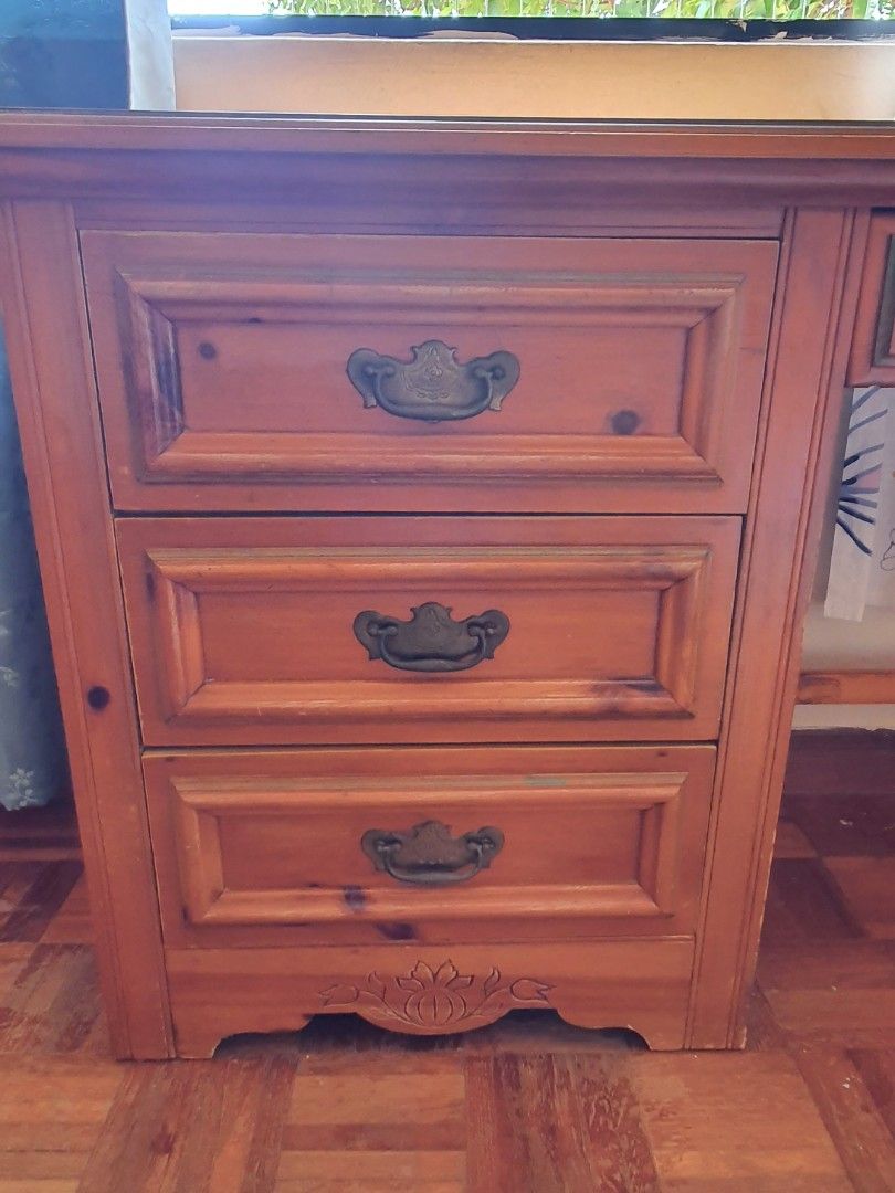 Vintage American Young Hinkle Desk, Furniture & Home Living, Furniture