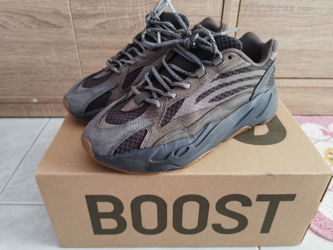 Yeezy Boost 700 V2 Adidas Kenya West Geode US9.5 Yeezy 350