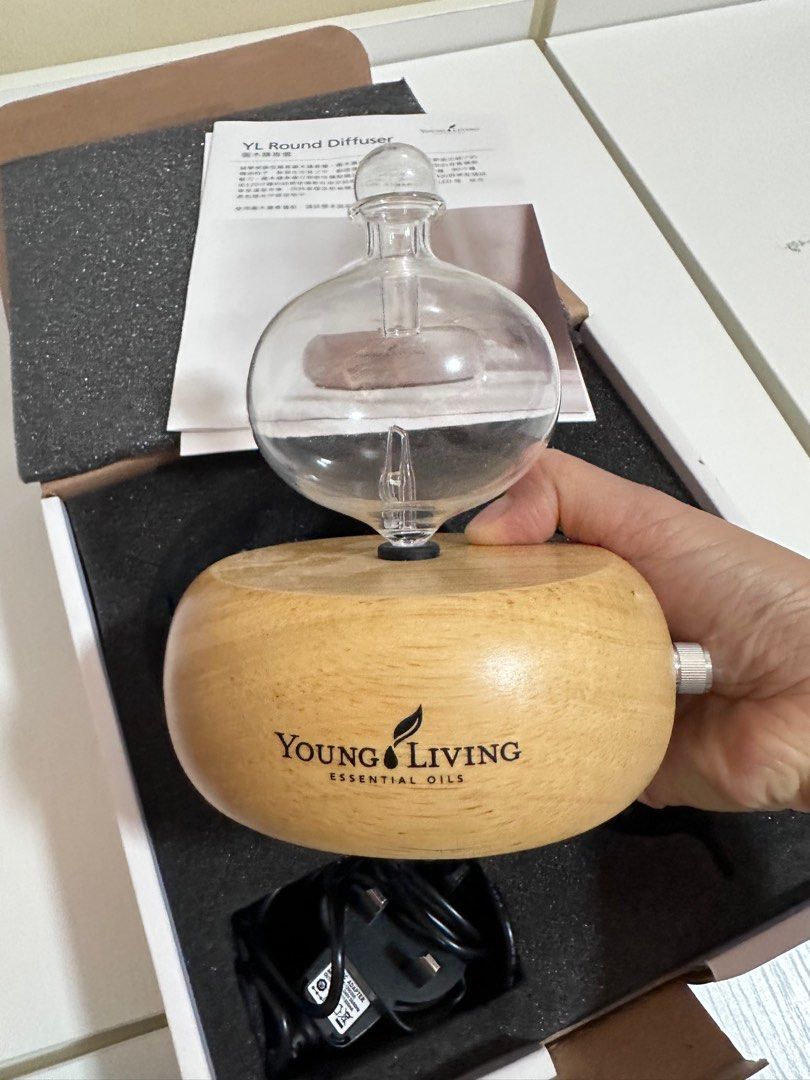 Young Living YL Round Diffuser - エッセンシャルオイル