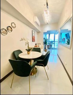 1BR FOR SALE at Uptown Parksuites BGC Taguig - For Lease / For Rent / Metro Manila / Interior Designed / Condominiums / RFO Unit / NCR / Fully Furnished / Real Estate Investment PH / Clean Title / Condo Living / Ready For Occupancy