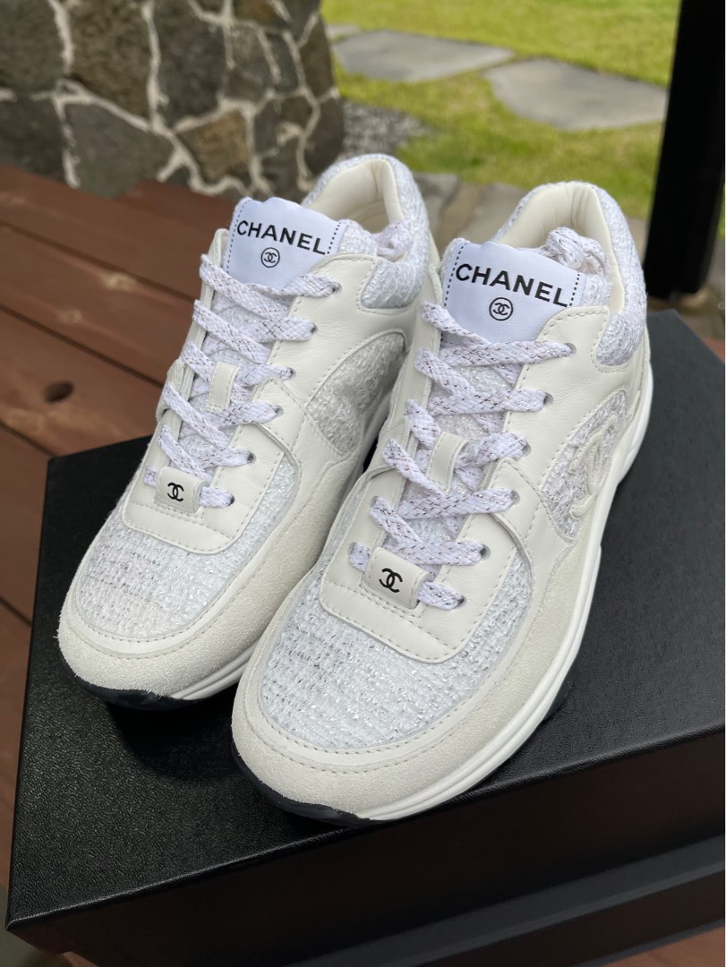 Chanel cc logo sale triple white sneaker
