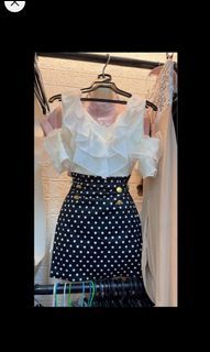 禮服800$購入